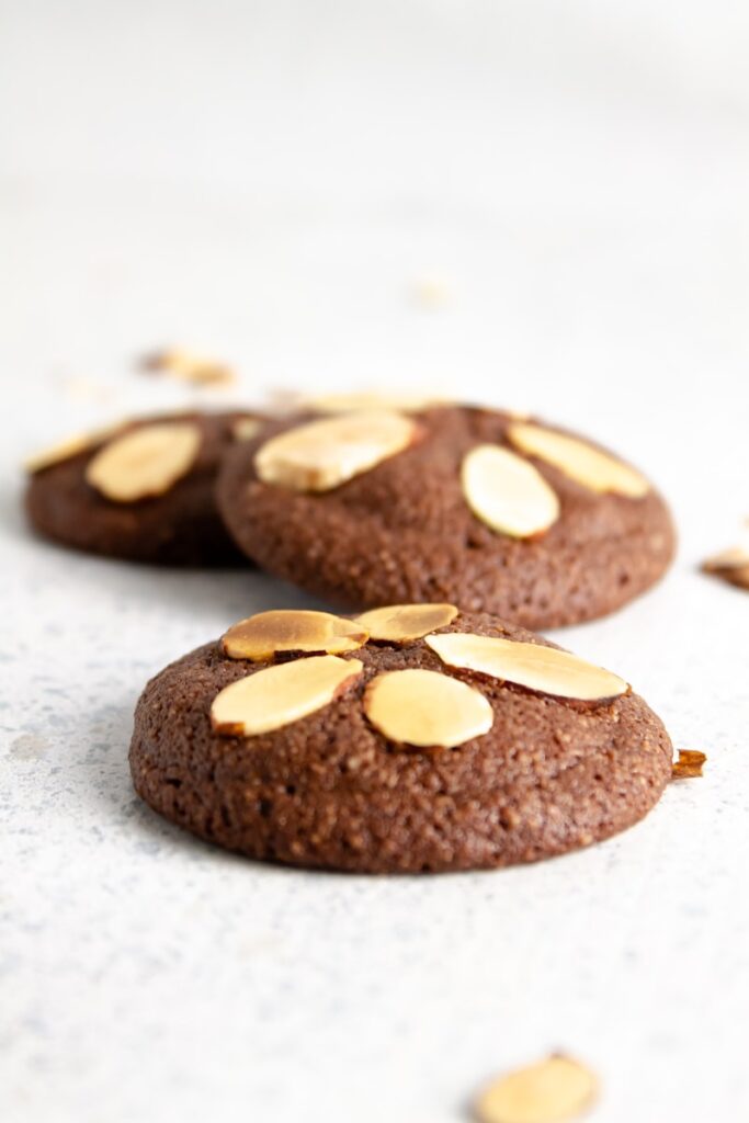 almond flour chocolate cookies